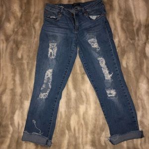 STS Blue Cropped distressed jeans 👖
